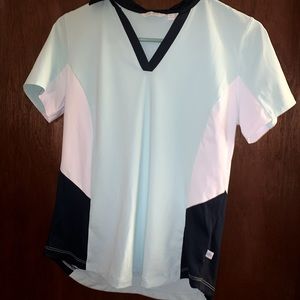 Lady Hagen size small golf shirt.